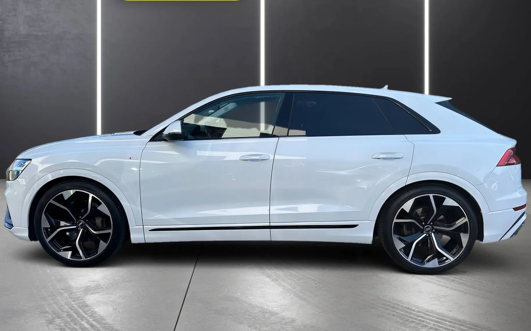 Zunanja slika - Audi Q8 - 50 TDI Q. S LINE ZRAČNO MATRIX PANO VIRTUAL RADAR - 4