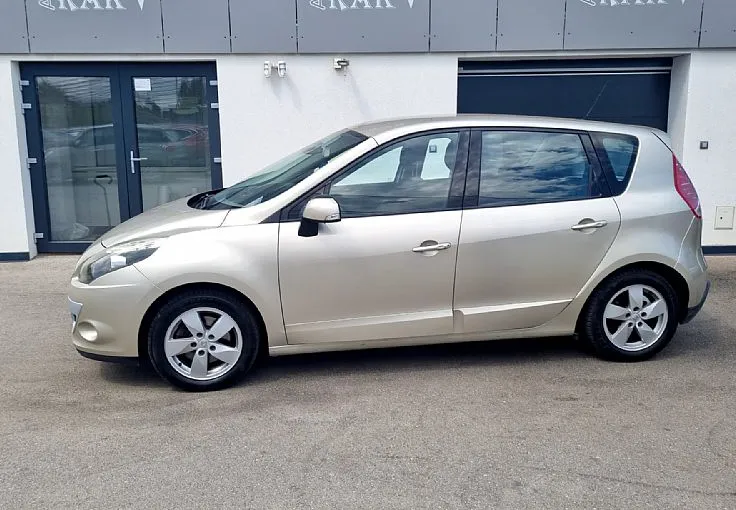 Zunanja slika - Renault Scénic - Scenic 1.6 16V Dynamique AVT. DELJ. KLIMA - 1