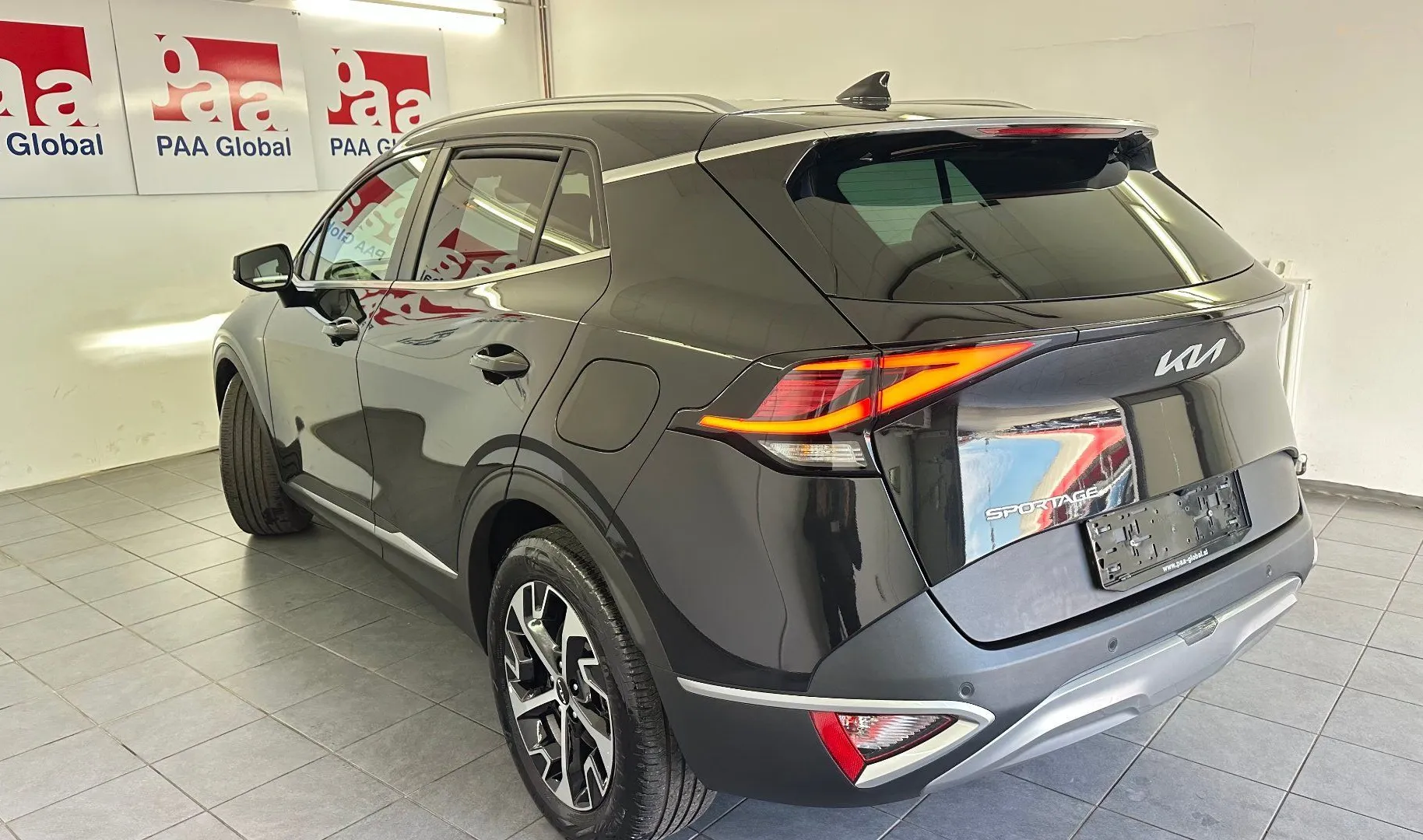 Zunanja slika - KIA Sportage - 2WD 1.6 CRDI.KAMERA.Style.navi.led.SAMO 39.978 KM - 13