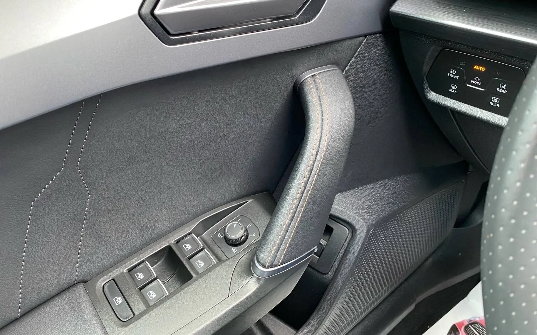 Notranja slika - Cupra Formentor - 1.4 eHybrid DSG - 12