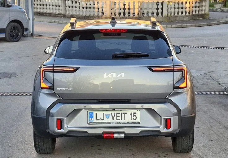 Zunanja slika - KIA Stonic - 1.0 LP  EX  Pulse M T - 5