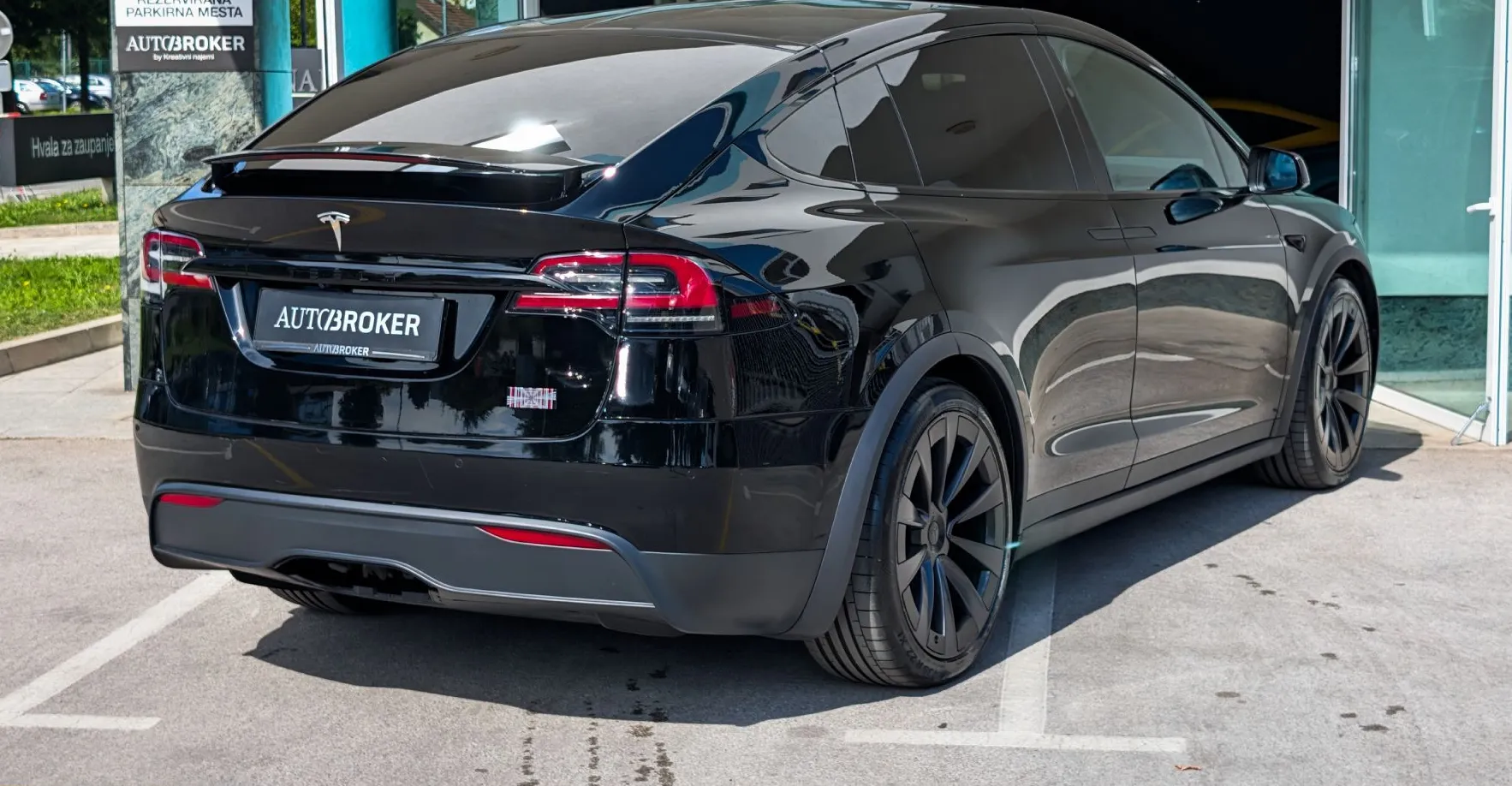 Zunanja slika - Tesla Model X - Plaid All-Wheel Drive Yoke Avtopilot kljuka - 5