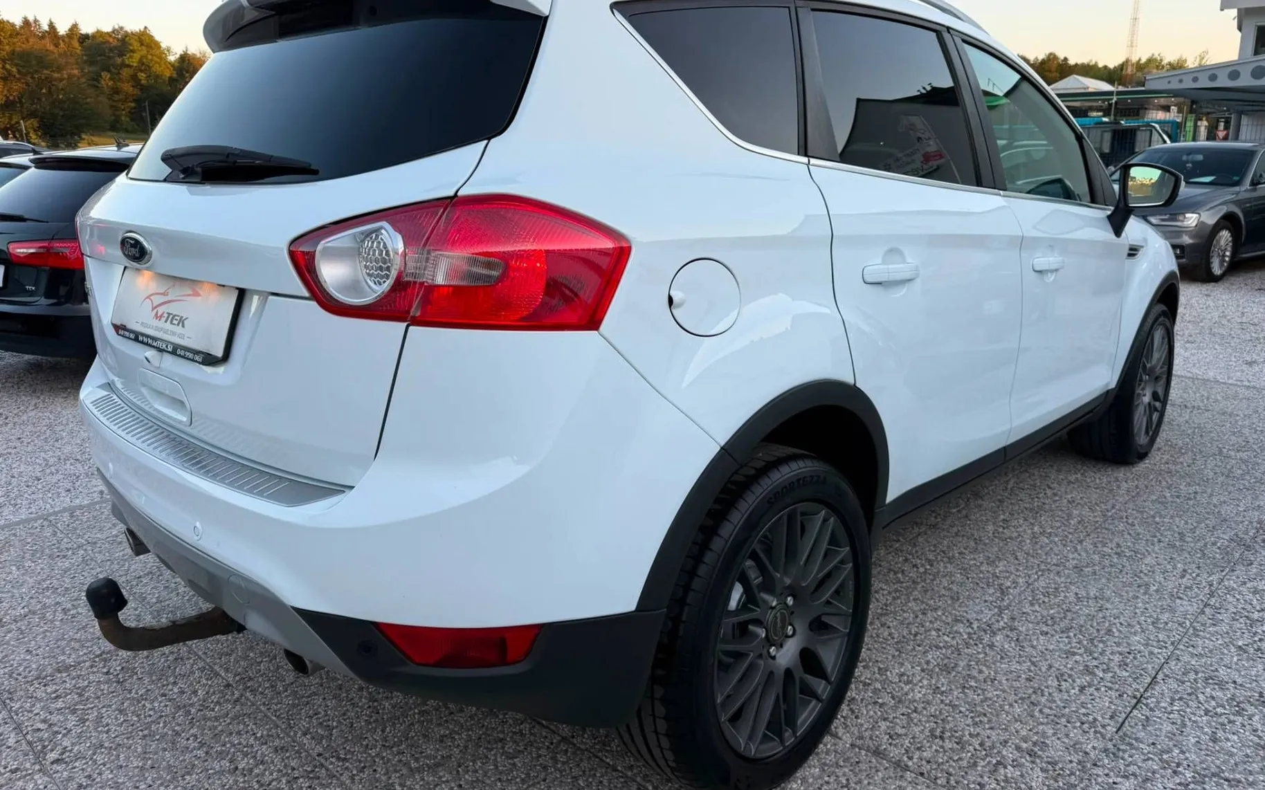 Zunanja slika - Ford Kuga - 2.0 TDCi Trend DPF - 3