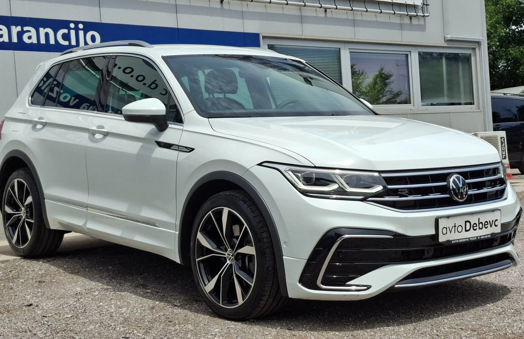 Zunanja slika - Volkswagen Tiguan - 4motion 2.0 TDI BMT R-Line DSG - 3