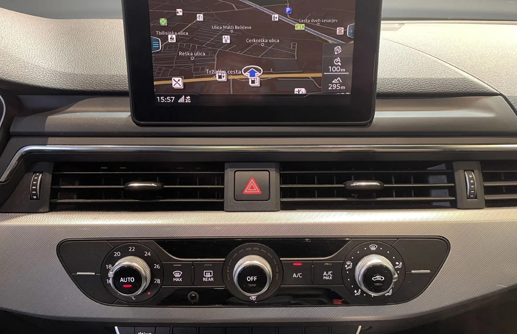 Zunanja slika - Audi A4 - Avant 2.0-TFSI-QUATTRO-PANORAMA-NAVIGACIJA-LED-ALU - 13