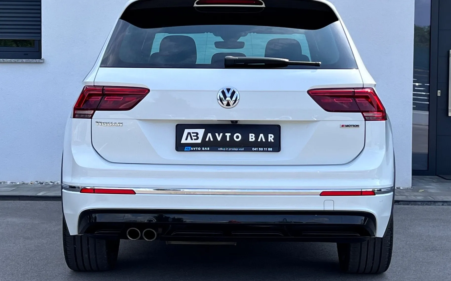 Notranja slika - Volkswagen Tiguan - 2.0 TDI R-Line+4MOTION+ACC+4MOTION+KLJUKA+KAMERA.. - 7