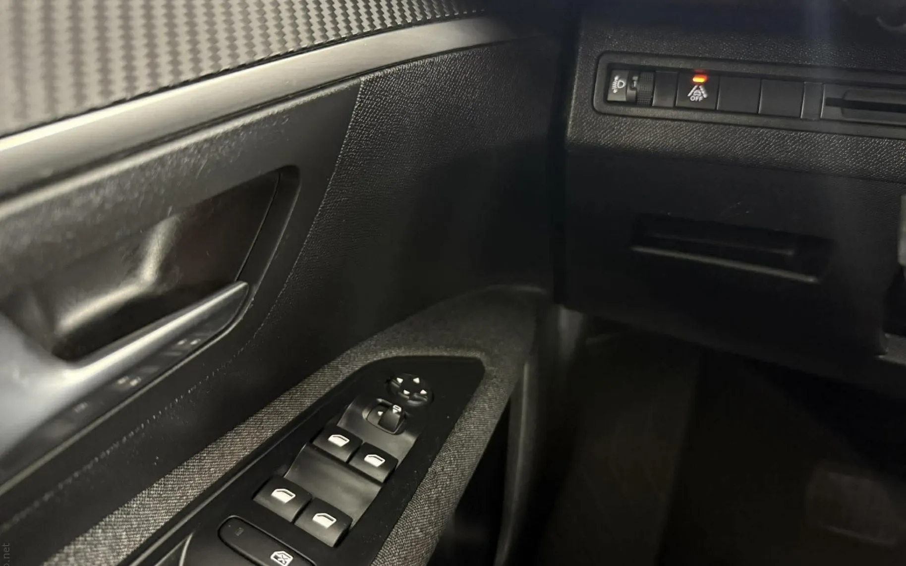 Zunanja slika - Peugeot 5008 - 1.2 PureTech 96 KW Avt.NAVI.KAMERA.2023 VELIKI SER - 12