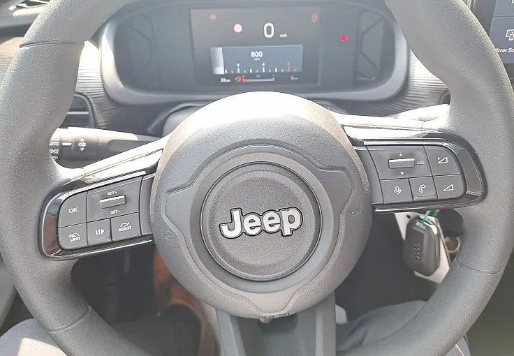 Zunanja slika - Jeep Avenger - Altitude 1.2 E-DCT6 MHEV 100 - 5