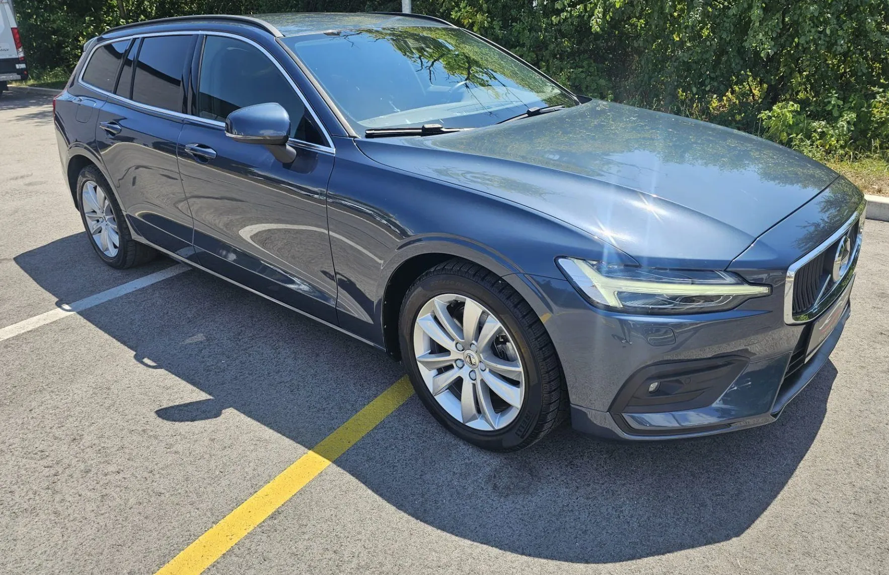 Zunanja slika - Volvo V60 - B4D Momentum Pro |FulLED|usnje|alu|ACC|navi|el prt - 3