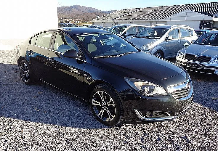 Zunanja slika - Opel Insignia - 1.6 CDTI 136KM - SLO poreklo-KOMPLET SERVISIRANO - 2