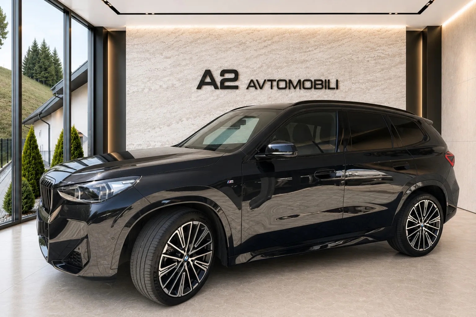Notranja slika - BMW serija X1: - X1 xDrive23d Avt. M-sport-NAVI-FUL LED-ALCANTARA- - 8