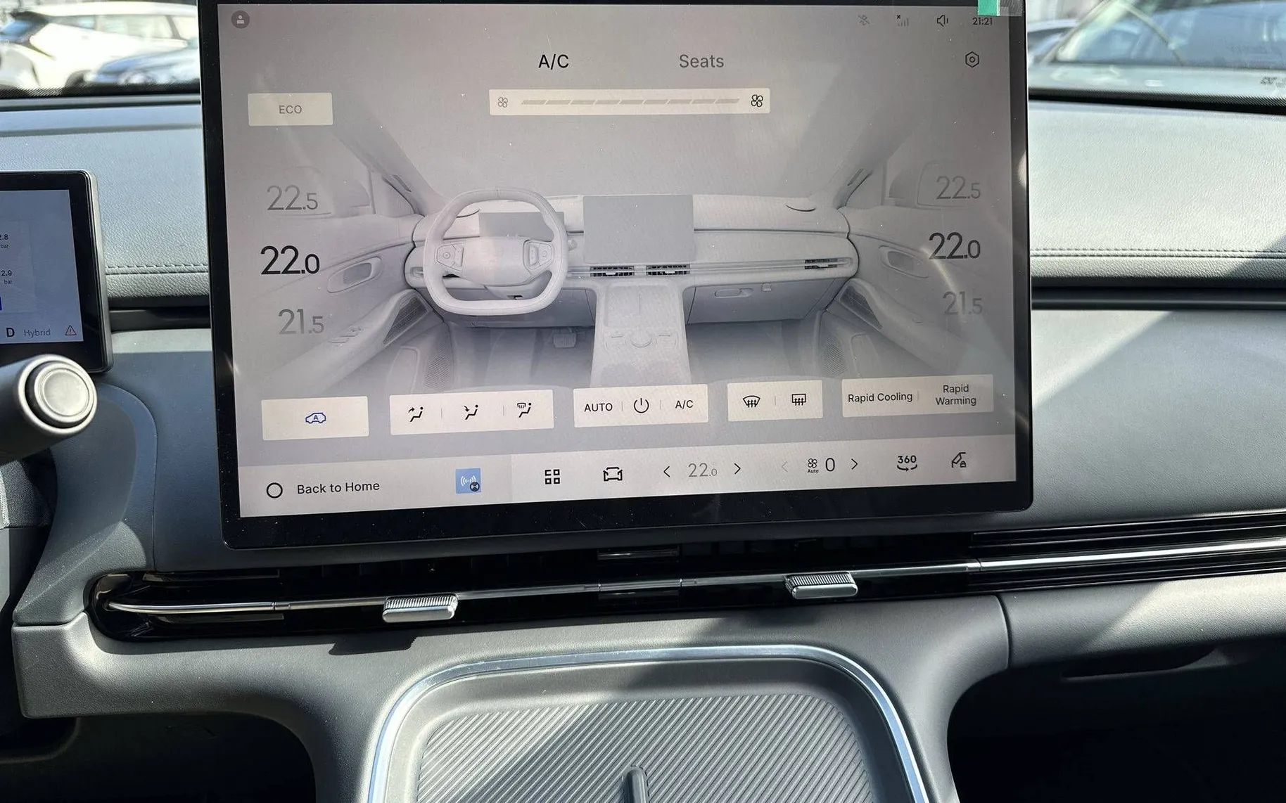 Notranja slika - Geely StarRay EM-i - Plug-In Hybrid 1.5 Max Avt... - 18