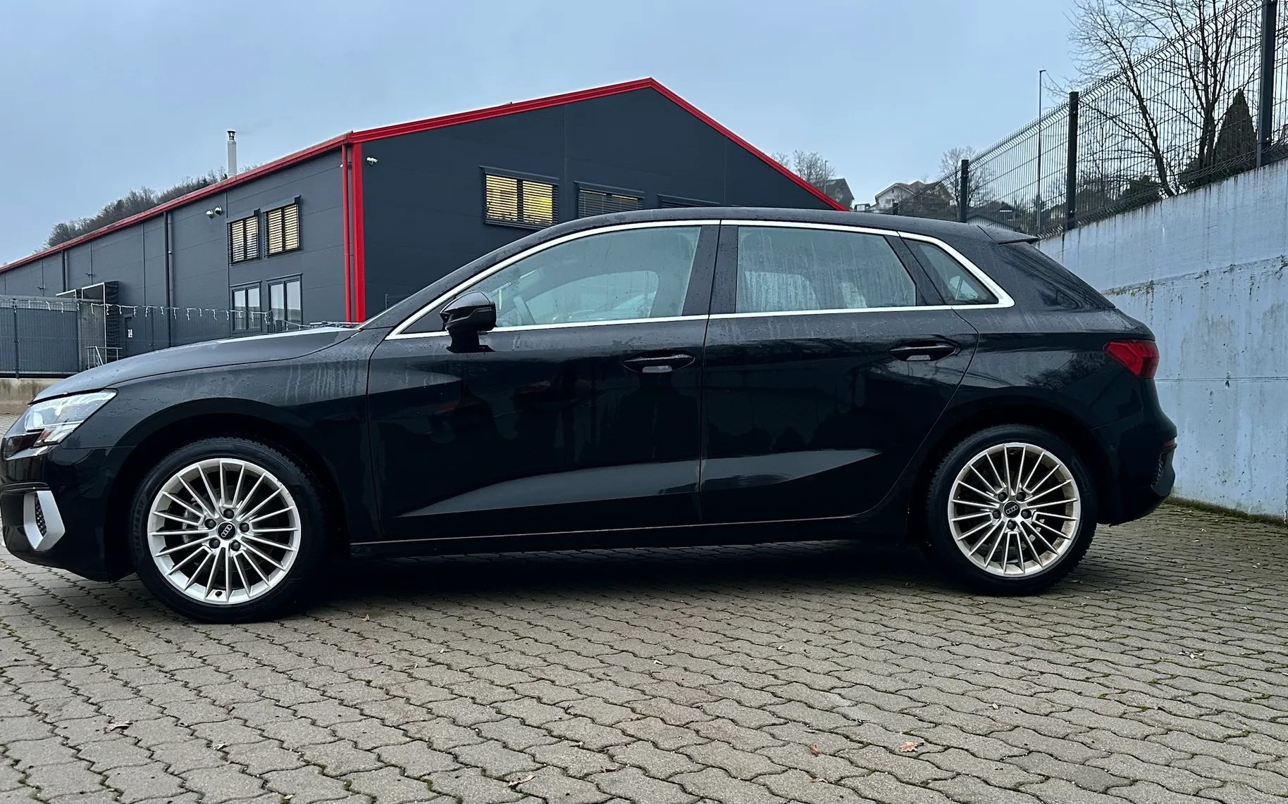 Zunanja slika - Audi A3 - Sportback 30 TFSI advanced - 2