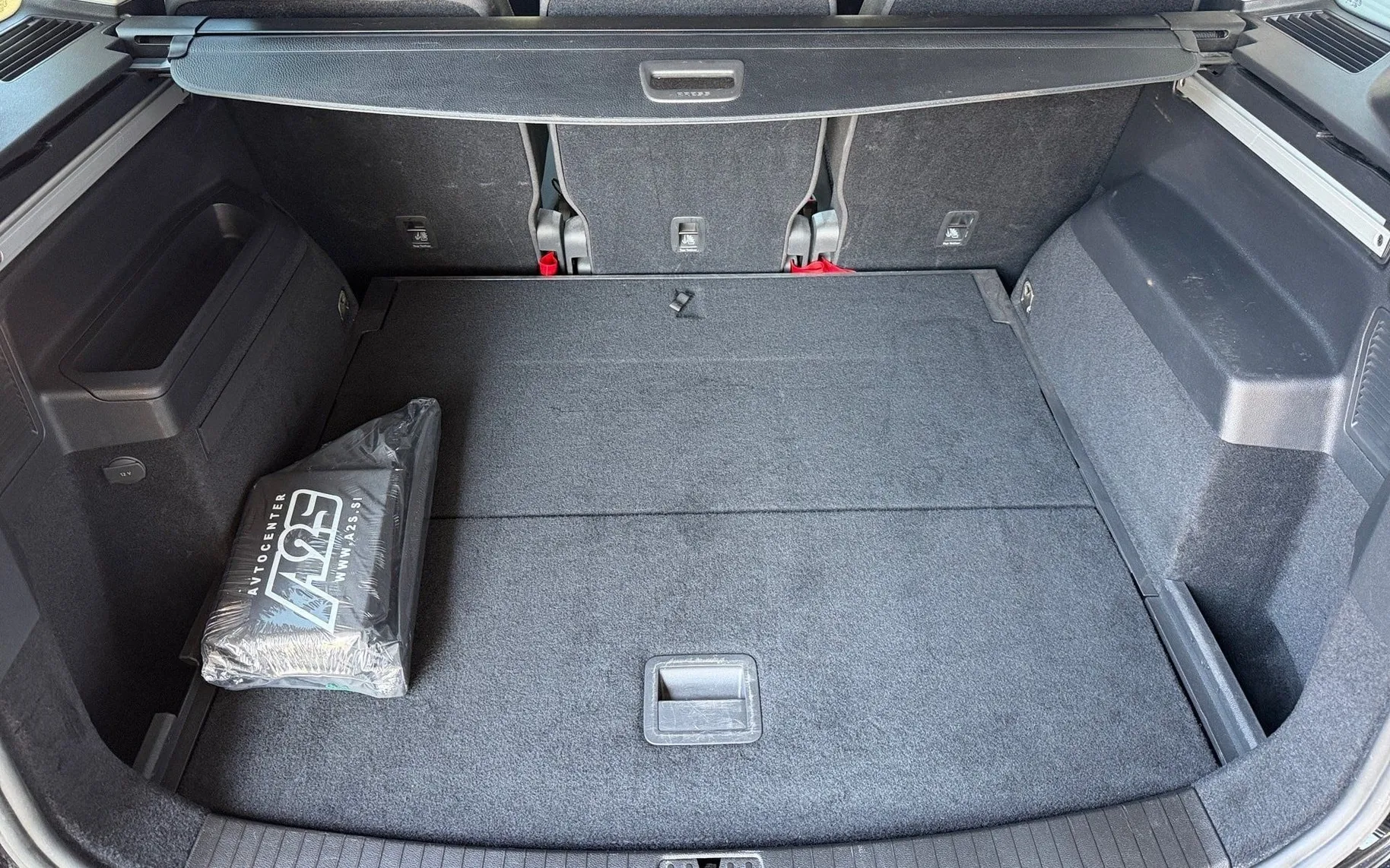 Notranja slika - Volkswagen Touran - 2.0 TDI BMT Family DSG-ACC-PDC-KAMERA-VL.KLJUKA... - 12