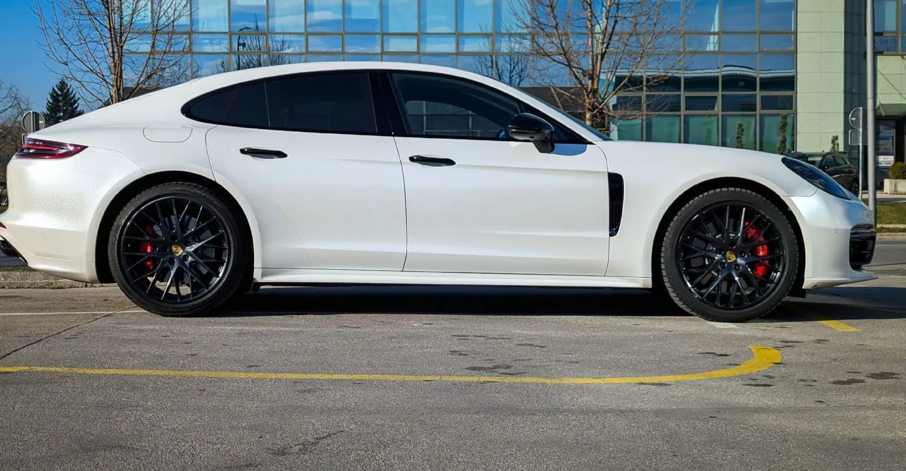 Zunanja slika - Porsche Panamera - 4.0 V8 TURBO PDK PCCB PASM PDLS Plus Burmester - 4