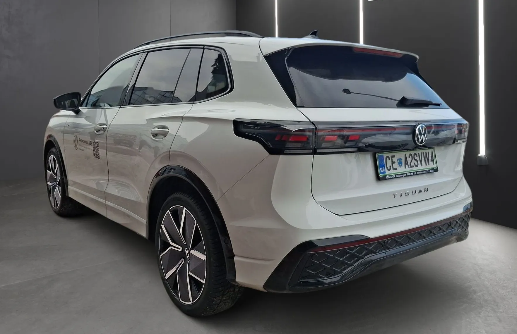 Zunanja slika - VW Tiguan - 2.0 TDI DSG 4JOY 150KM - 4