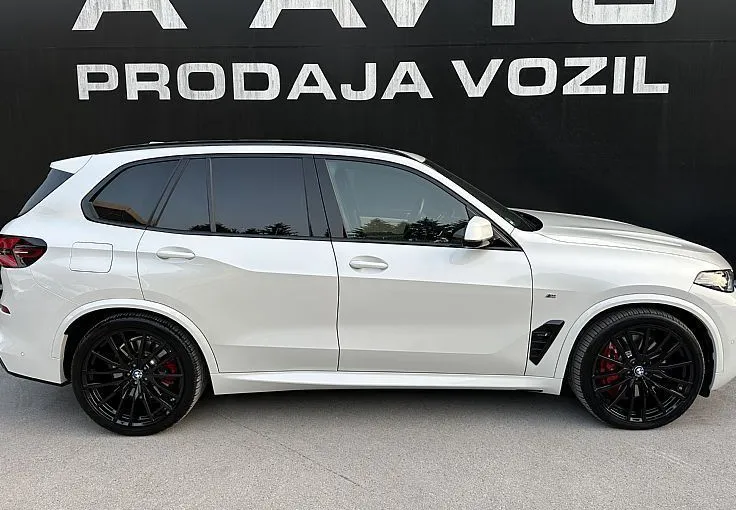 Zunanja slika - BMW X5 - serija : xDrive50e-MSPORT-INDIVIDUAL-ALCANTARA STROP-H K-22 - 3