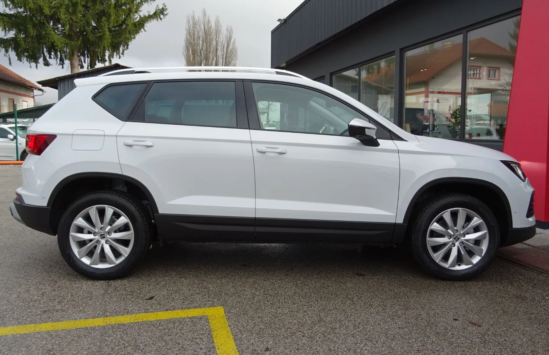 Zunanja slika - Seat Ateca - 1.5 TSI 150 KM STYLE EDITION - VLEČNA KLJUKA - - 3