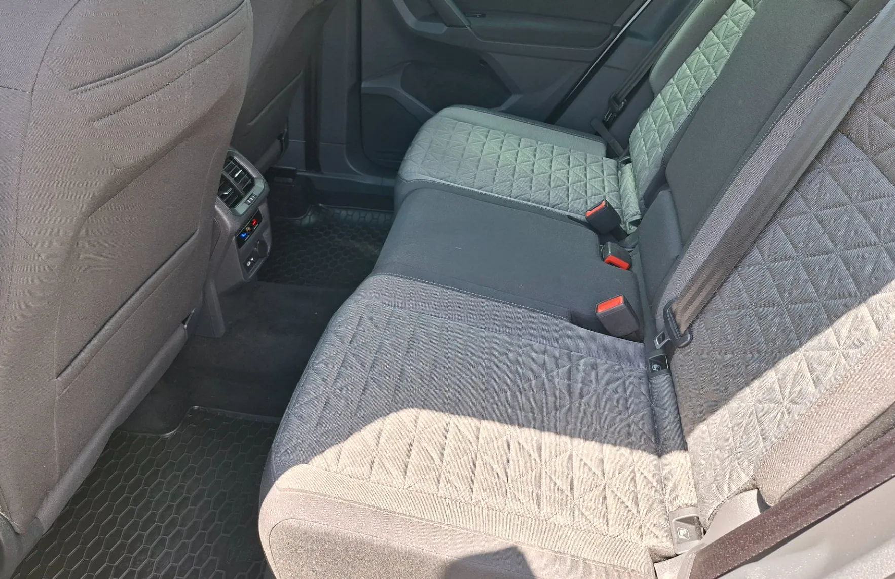 Zunanja slika - VW Tiguan - 2.0 TDI BMT Elegance DSG - 8