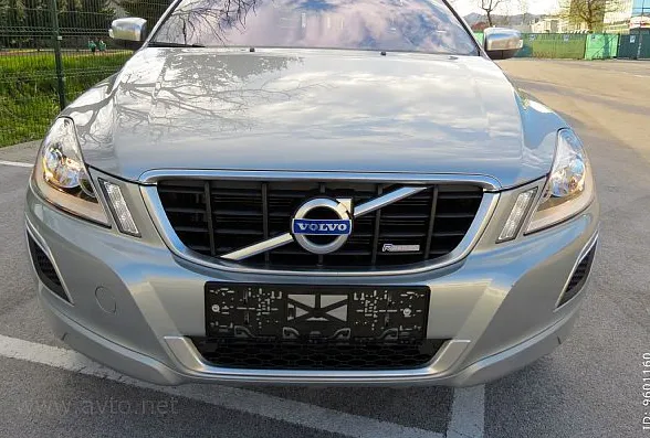 Zunanja slika - Volvo XC60 - FWD DRIVe R-Design - 2