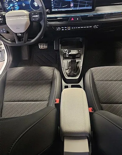 Zunanja slika - KIA Stonic - 1.0 T-GDI  HP  GT-LINE DCT NHEV + ZIMSKE GUME - 5