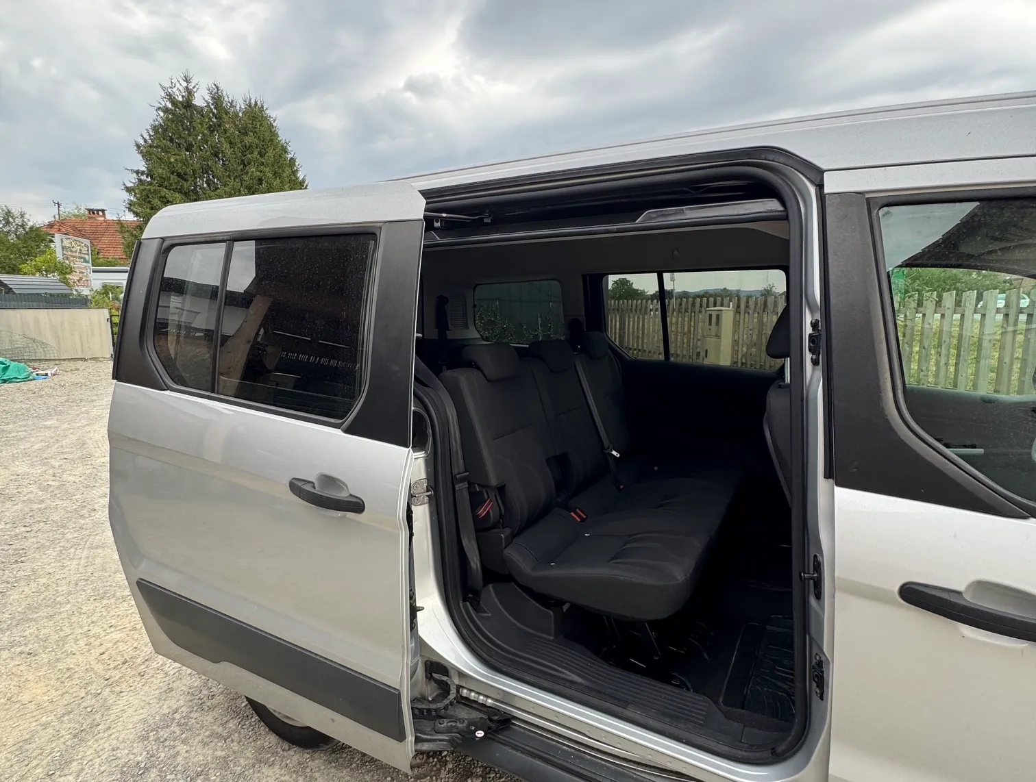 Zunanja slika - Ford Tourneo Connect - Grand - 3