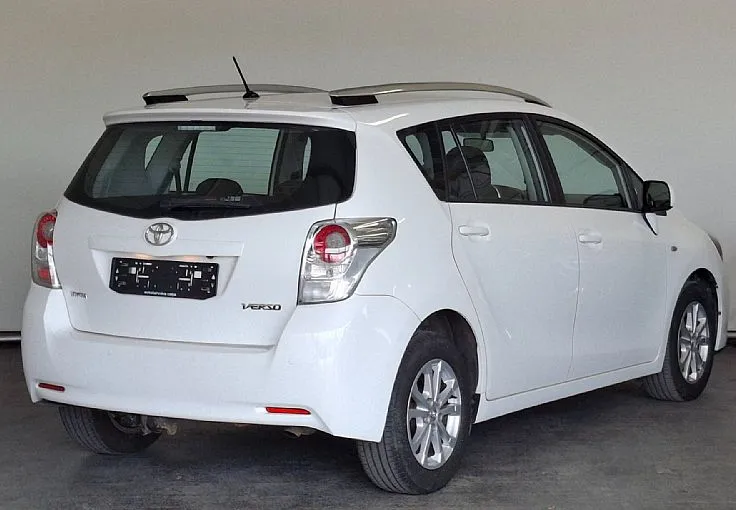 Zunanja slika - Toyota Verso - 2.0 D-4D - 3