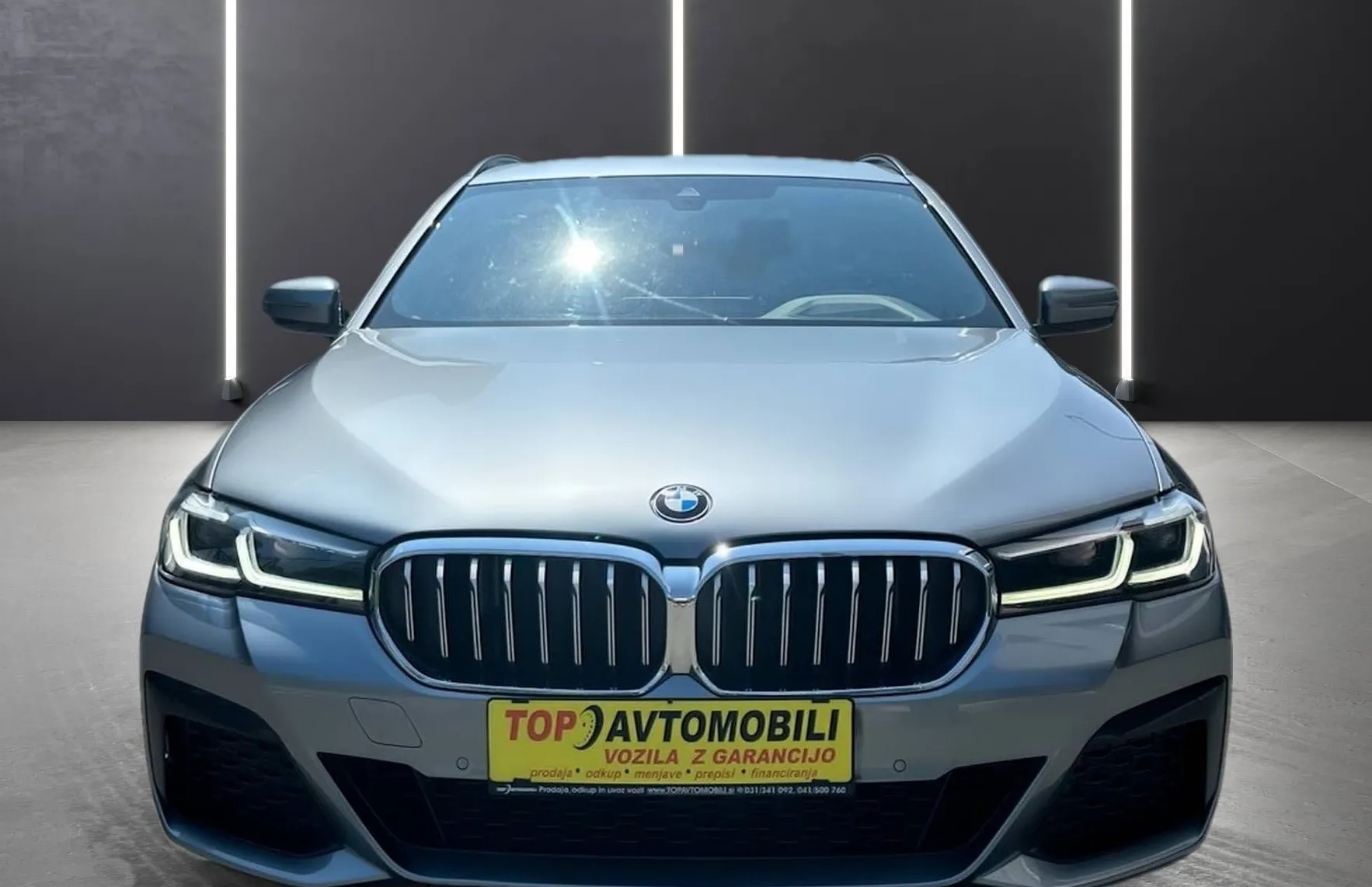 Zunanja slika - BMW Serija 5 - Touring: 530d xDrive M SPORT PAKET LED NAVI KAM VIRTUAL - 12