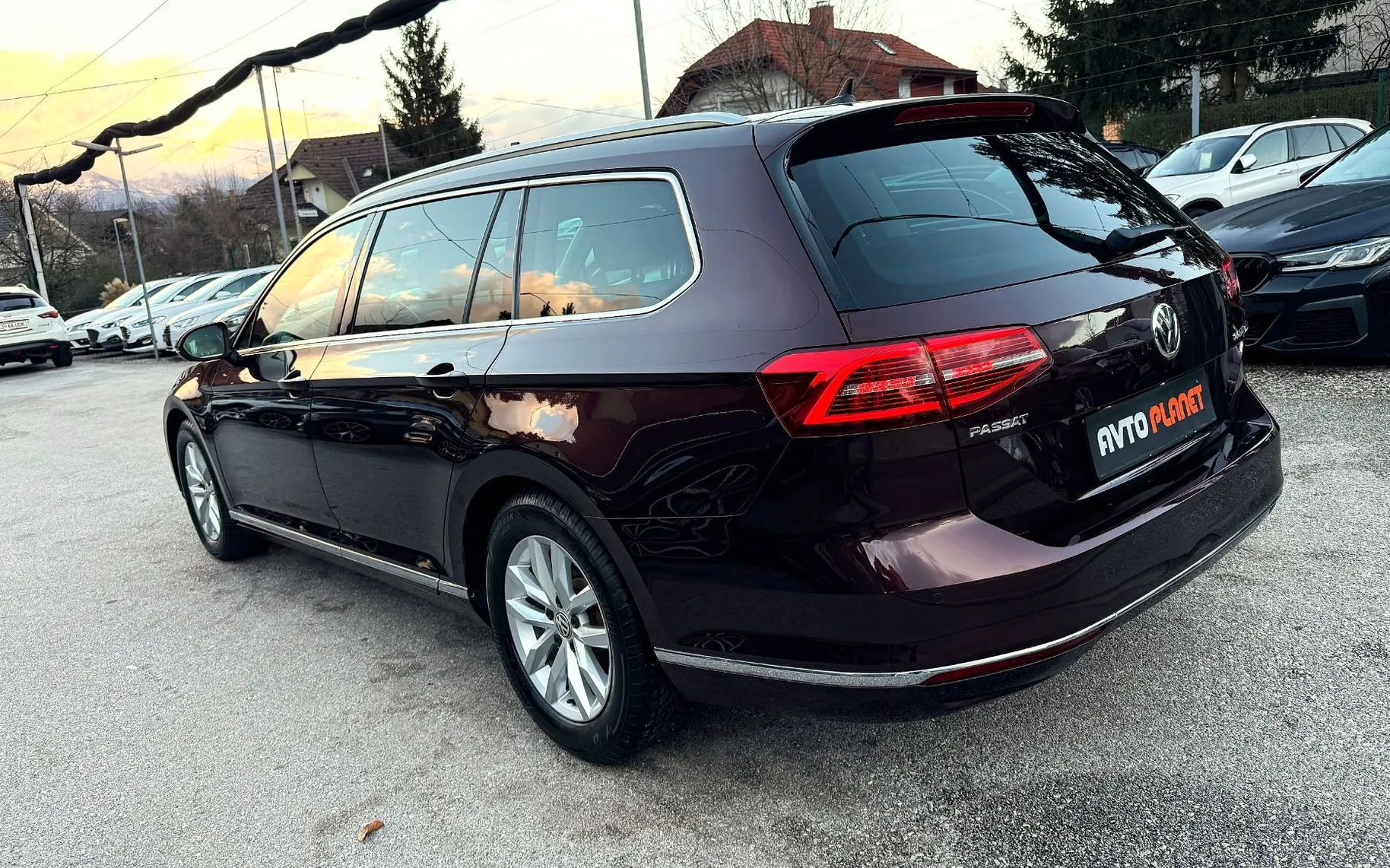 Zunanja slika - Volkswagen Passat - Variant 2.0 TDI BMT Highline LED NAVI USNJE KEYLESS ALU17 - 3