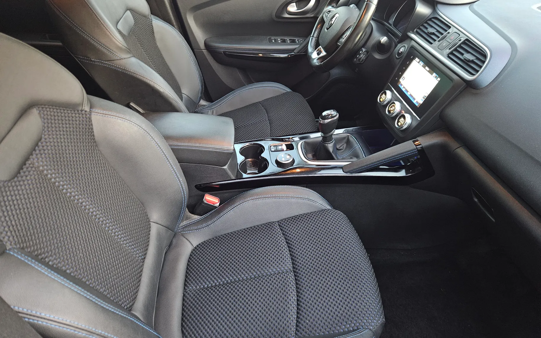 Notranja slika - Renault Kadjar - dCi 115 Limited - 12