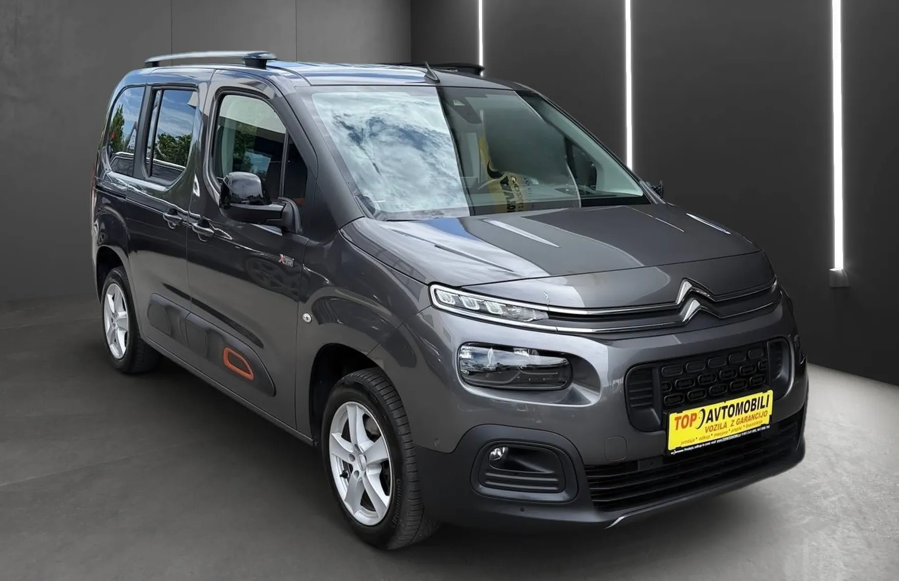 Zunanja slika - Citroën Berlingo - 1.5 HDI  AUT XTR -line  odličen - 9