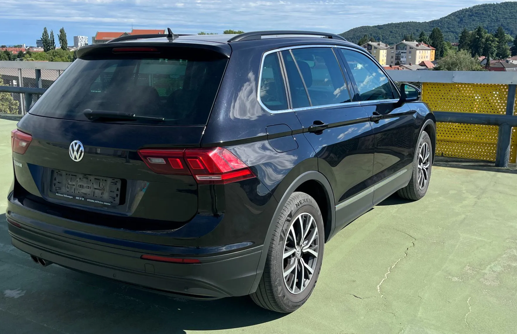 Zunanja slika - VW Tiguan - 2.0 TDI BMT Comfort Edition LED. NAVI. VZR. KAM. - 7