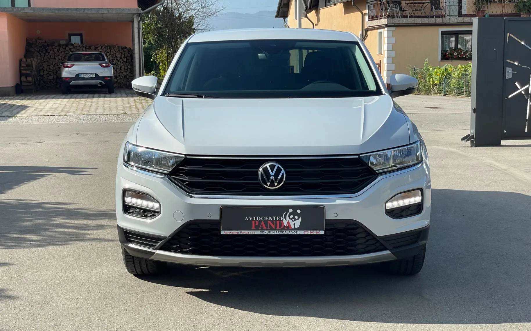 Zunanja slika - Volkswagen T-Roc - 2.0 TDI Sport+1.LASTNIK+ALU+ACC+NAVI+PDC+ODLIČEN. - 7