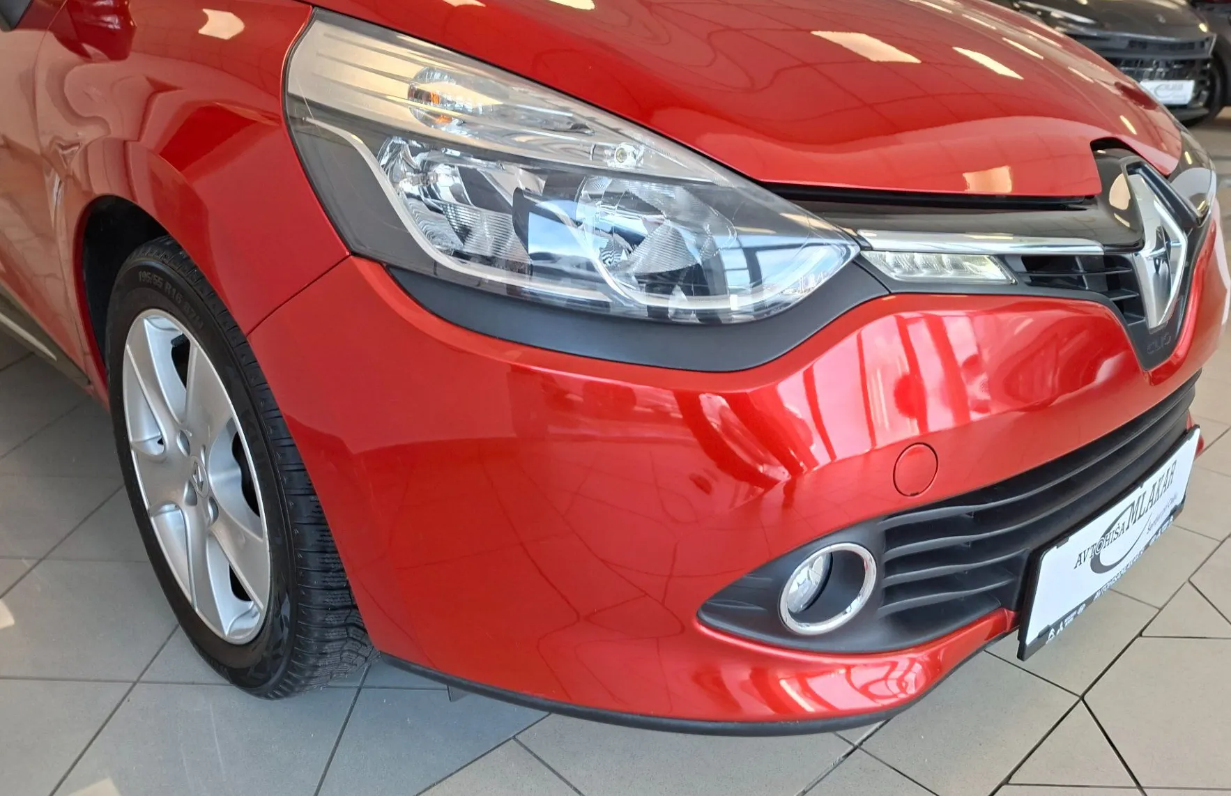 Zunanja slika - Renault Clio - TCe 90 Energy Expression Start Stop-LED-NAVI- - 18