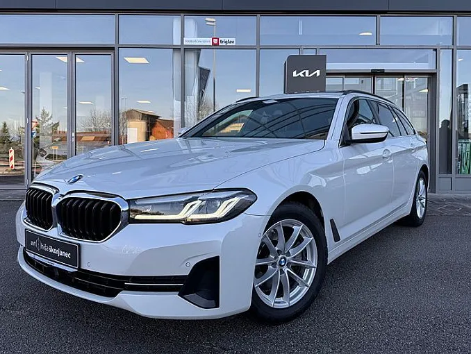 Zunanja slika - BMW Serija 5 - Touring: 520d AT -ACC -PANO -KAMERA -HEAD UP -DISPLAY KE - 1