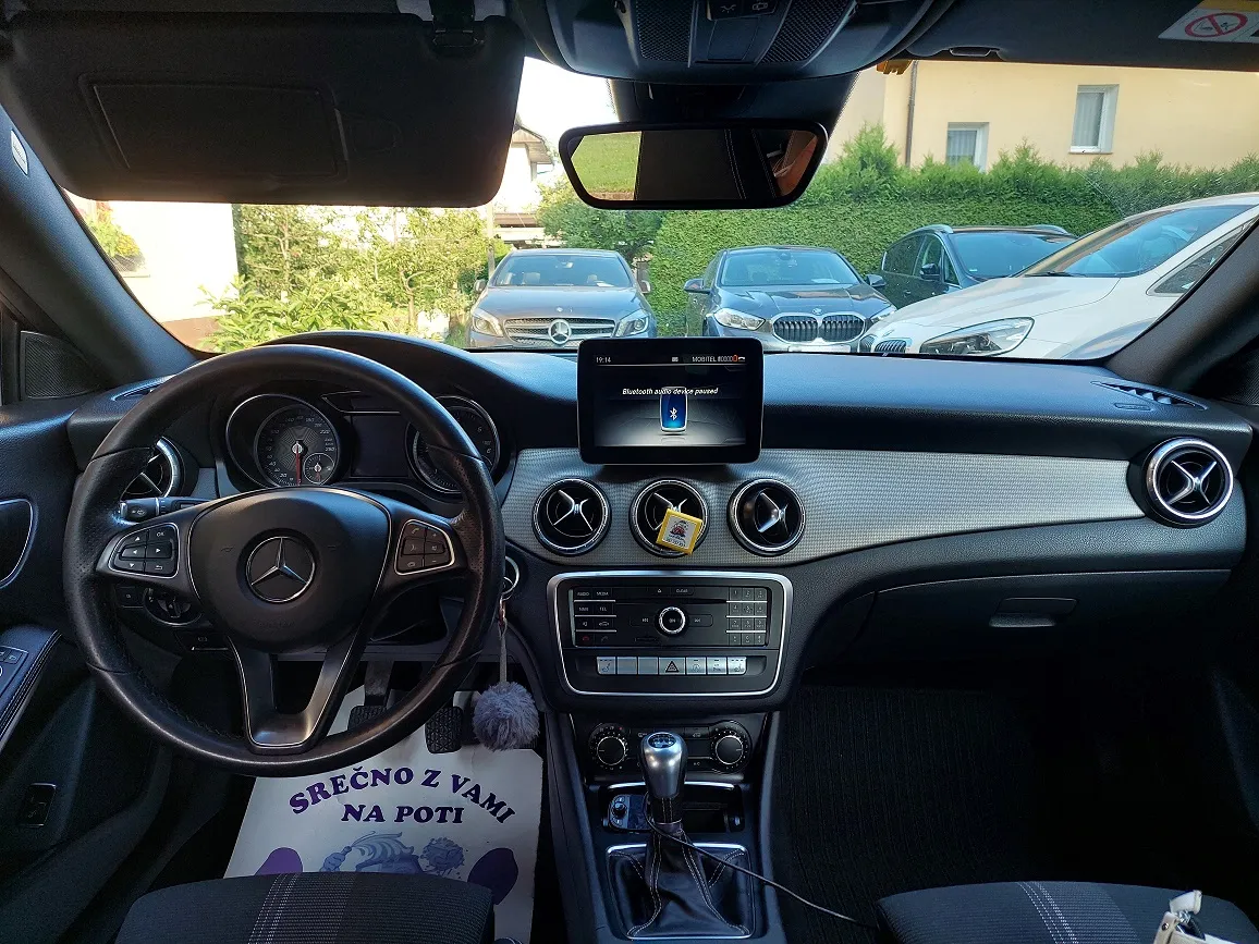 Notranja slika - Mercedes-Benz CLA-Razred - CLA 200 d 4MATIC Shooting Brake Urban Avt. - 7