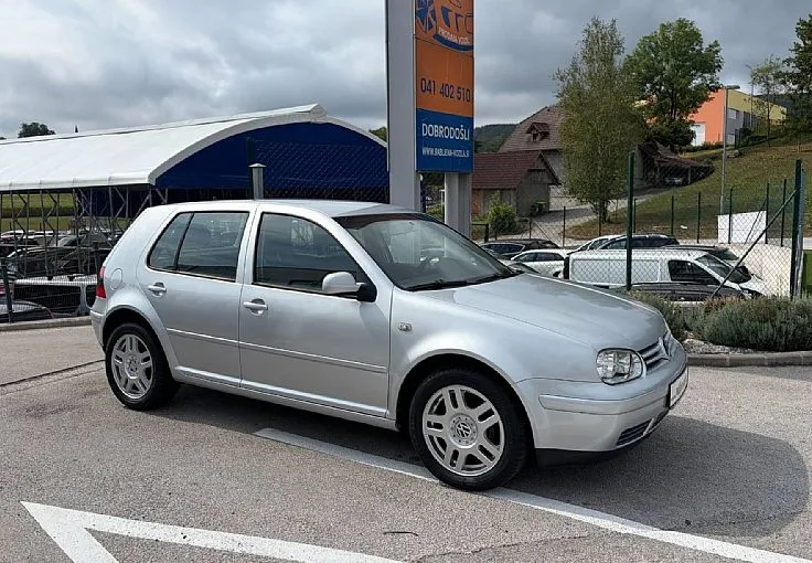 Zunanja slika - Volkswagen Golf - Basis 1.6 ZELO LEPO OHRANJEN - 4