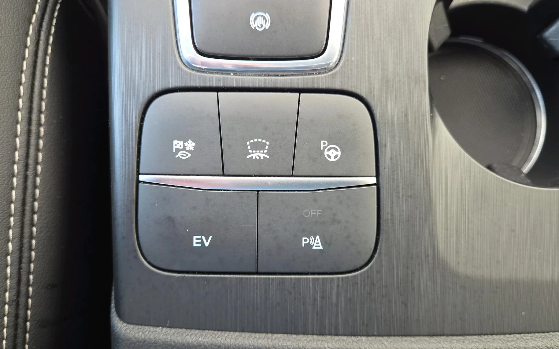 Zunanja slika - Ford Kuga - 2.5 Duratec PHEV Vignale AVT.-SLO-USNJE-HEAD-UP - 31