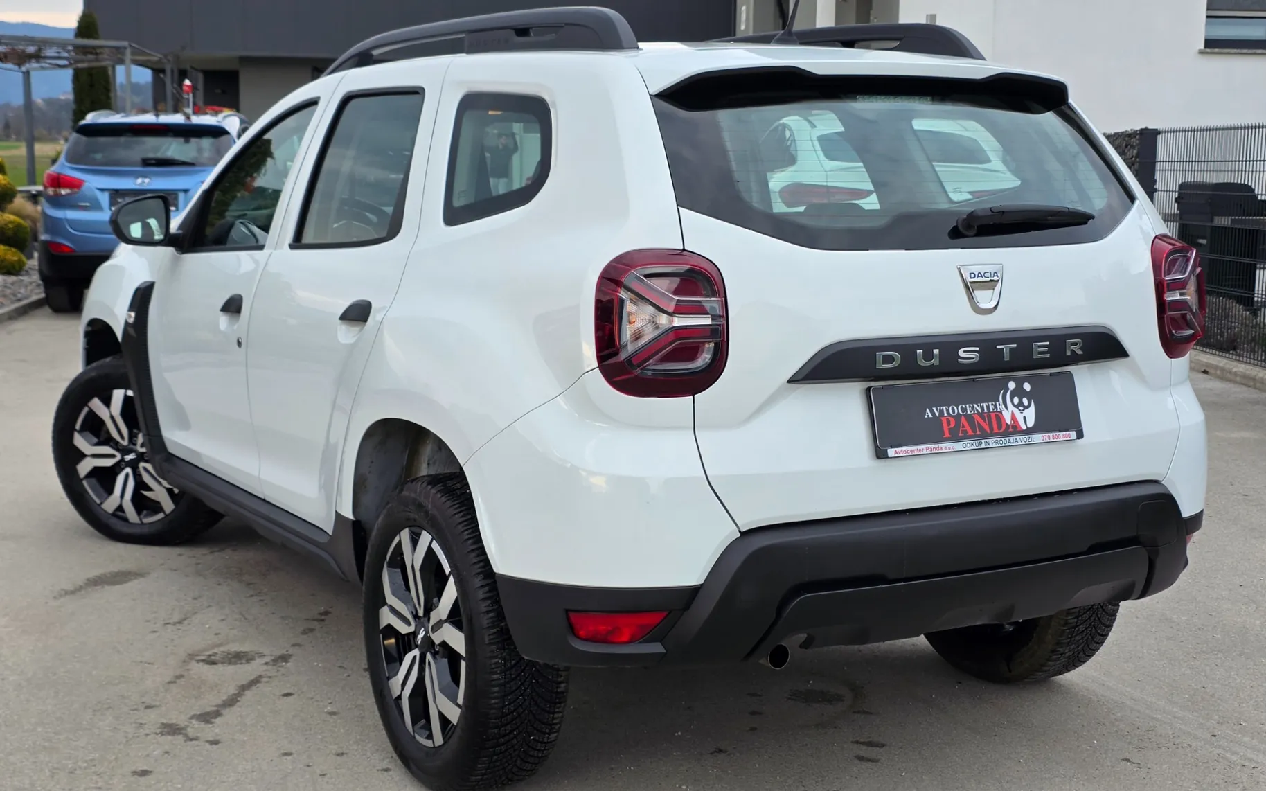 Zunanja slika - Dacia Duster - 1,0 Tce 90 Essential - 3