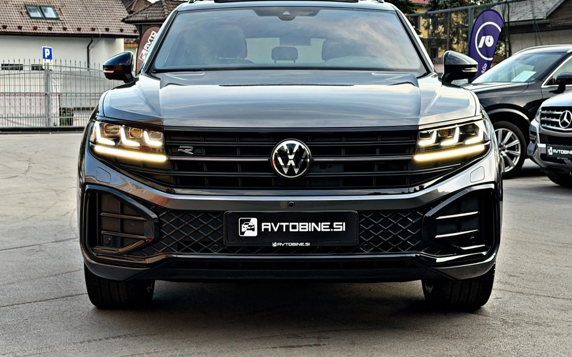 Zunanja slika - Volkswagen Touareg - 4MOTION•R-LINE•PANO•MASAŽA•ZRAČNO•1LASTNIK•KOT NOV - 2
