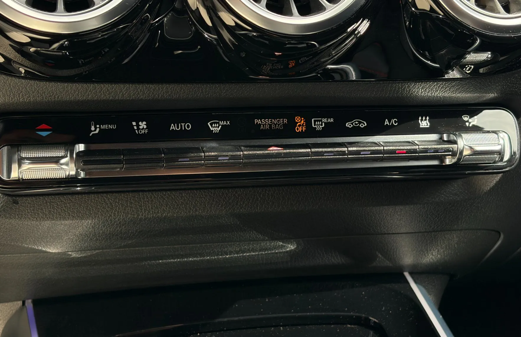 Zunanja slika - Mercedes-Benz EQA - 250 AMG Line - 17