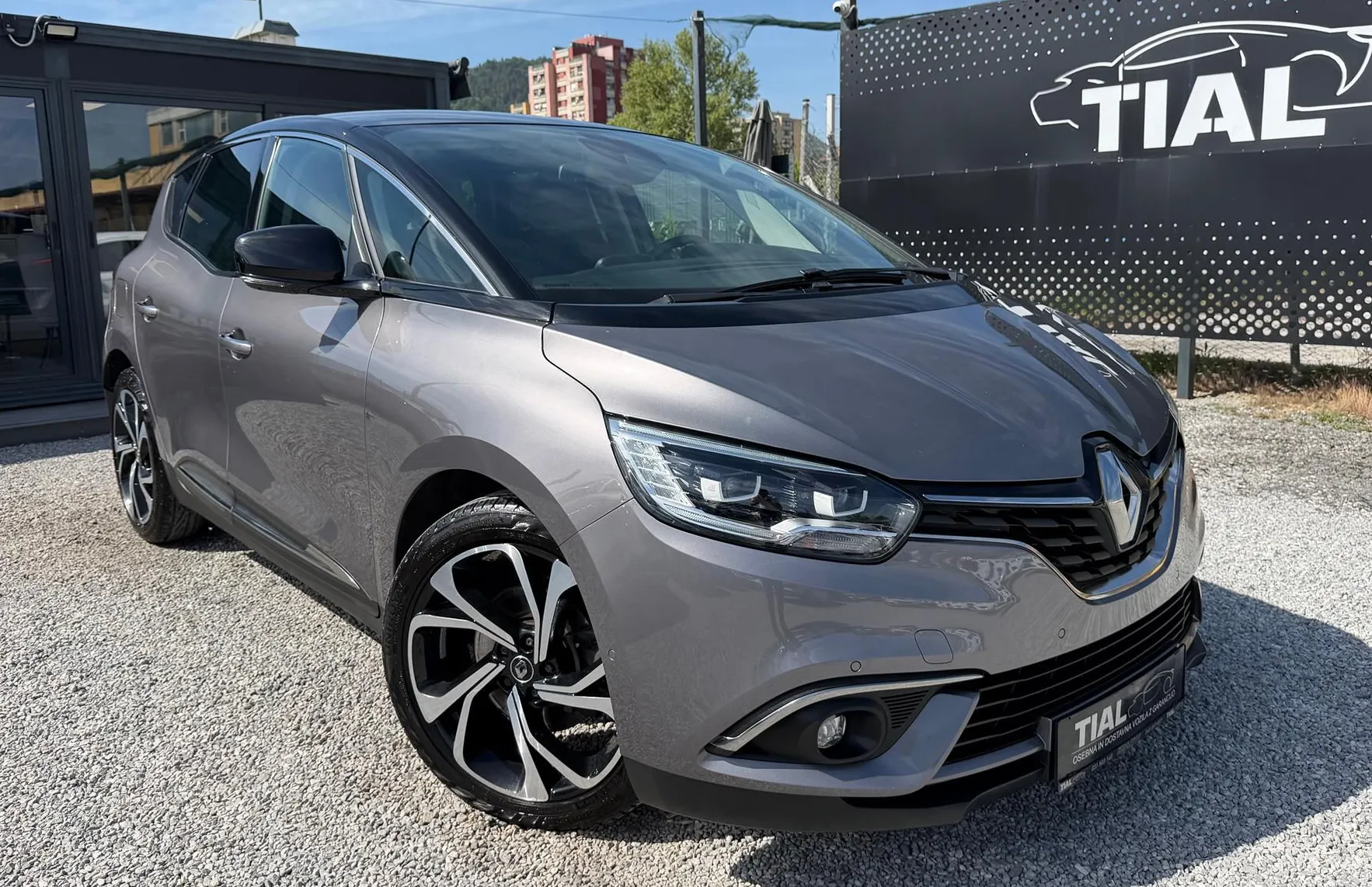 Zunanja slika - Renault Scénic - Scenic 1.7 DCI-LED PURE VISION-NAVI-MRT.KOTI-LINE ASS. - 3