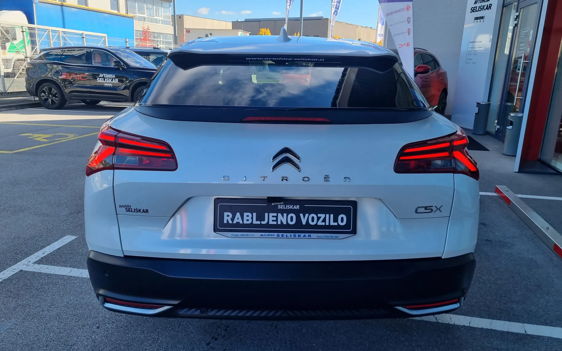 Zunanja slika - Citroën C5X - C5 X 1.6 PHEV SHINE PACK Avtomatik - POTRJENA SERVISNA - 6