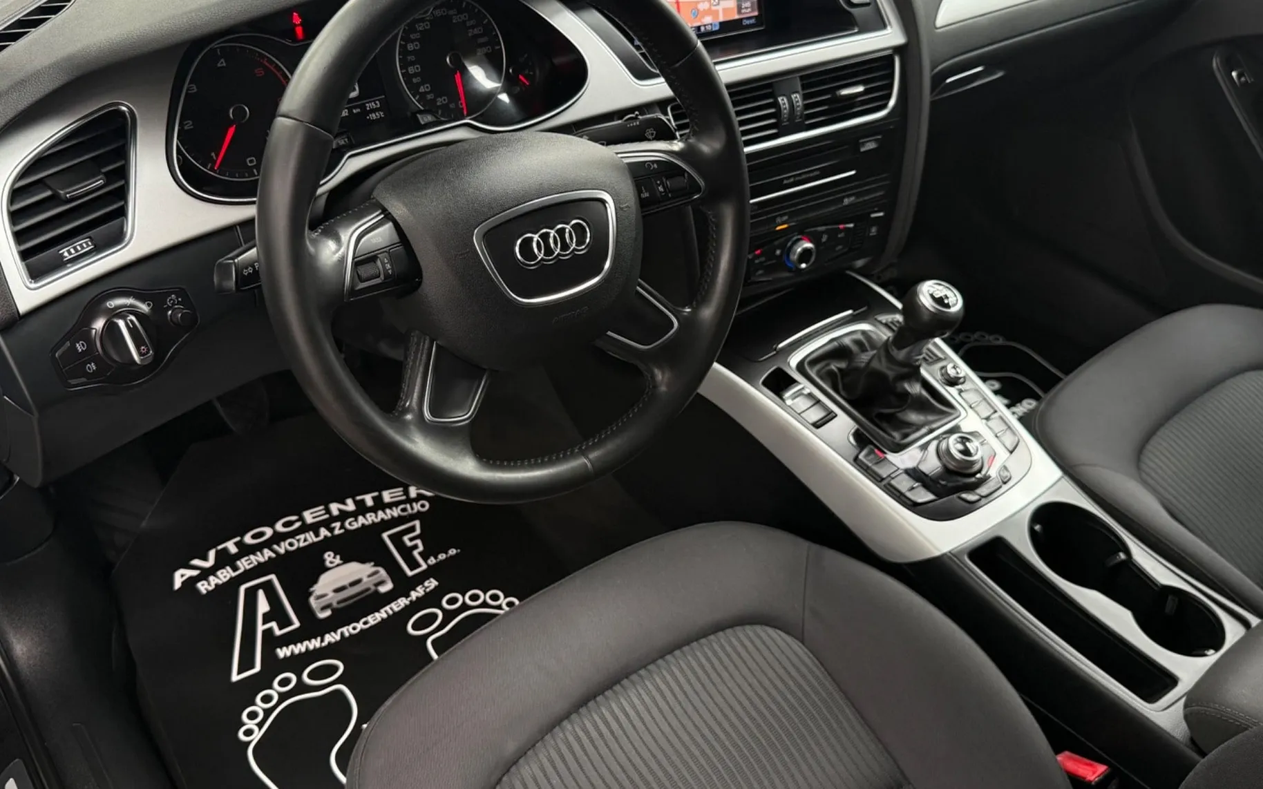 Notranja slika - Audi A4 - 2.0 TDI... - 23