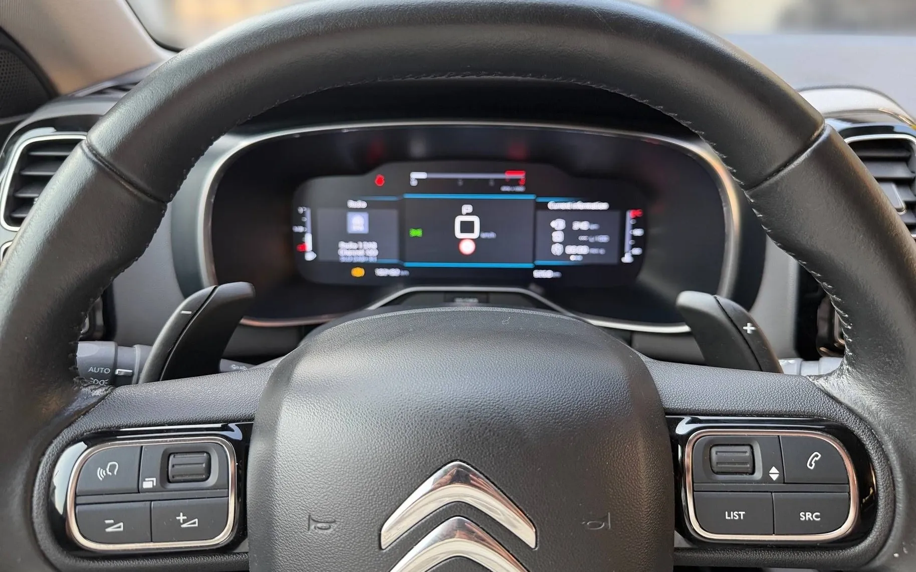 Notranja slika - Citroën C5 Aircross - BlueHdi 130 S S Shine Avt. - 8