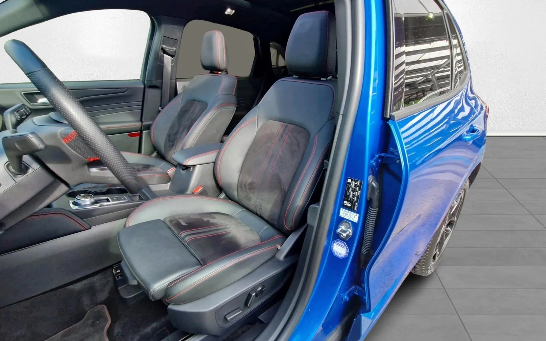 Zunanja slika - Ford Kuga - 2.5 HYBRID PHEV ST-Line CVT-SLO-LED-RADAR-NAVI-360 - 16