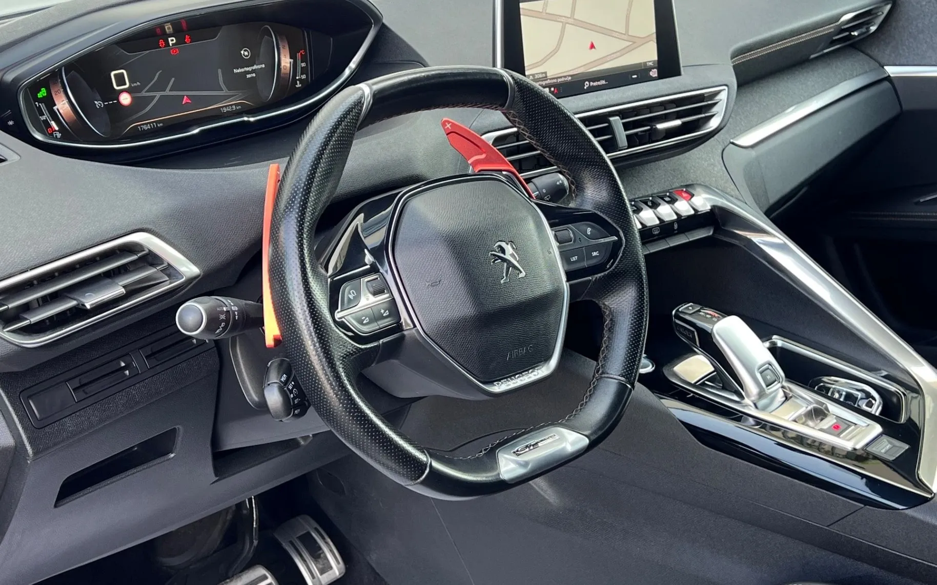 Notranja slika - Peugeot 3008 - 1.5 BlueHDI+GT LINE+FULL LED+KAMERA+NAVI - 11
