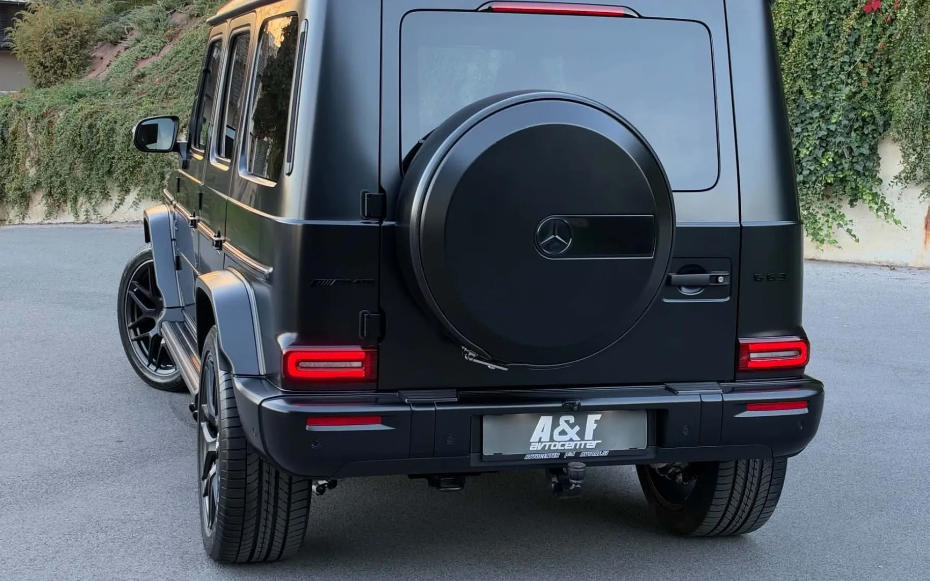 Notranja slika - Mercedes-Benz G-Razred - G63-AMG-V8-FACELIFT-MANUFAKTUR-MASAŽA-KEYLES- - 7