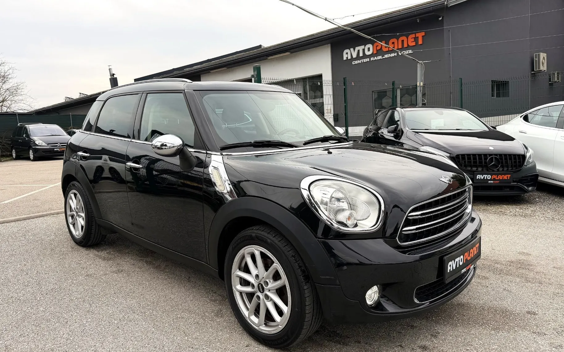 Zunanja slika - MINI Countryman - ONE D  LED NAVI TEMPOMAT AVTO.KLIMA ALU 17 - 6