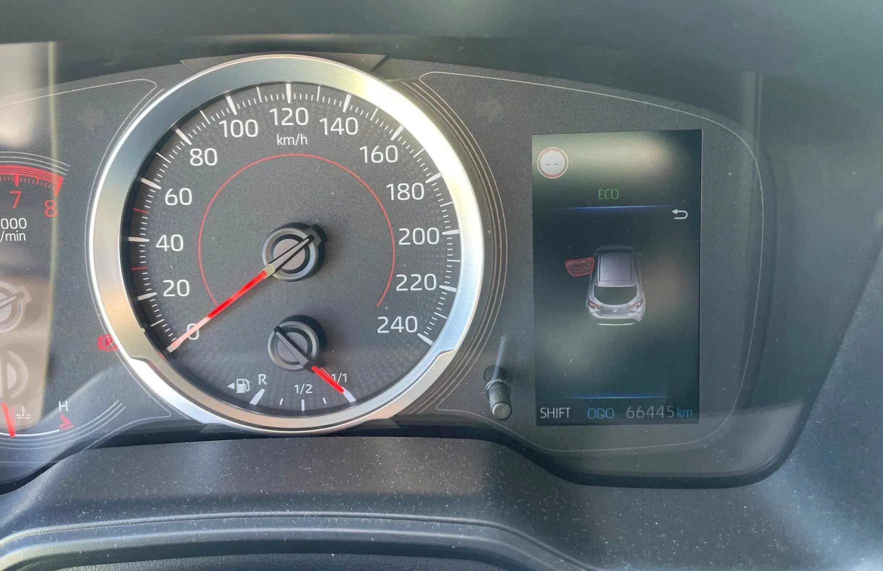 Zunanja slika - Toyota Corolla - 1.2 Turbo Terra KAMERA. - 15